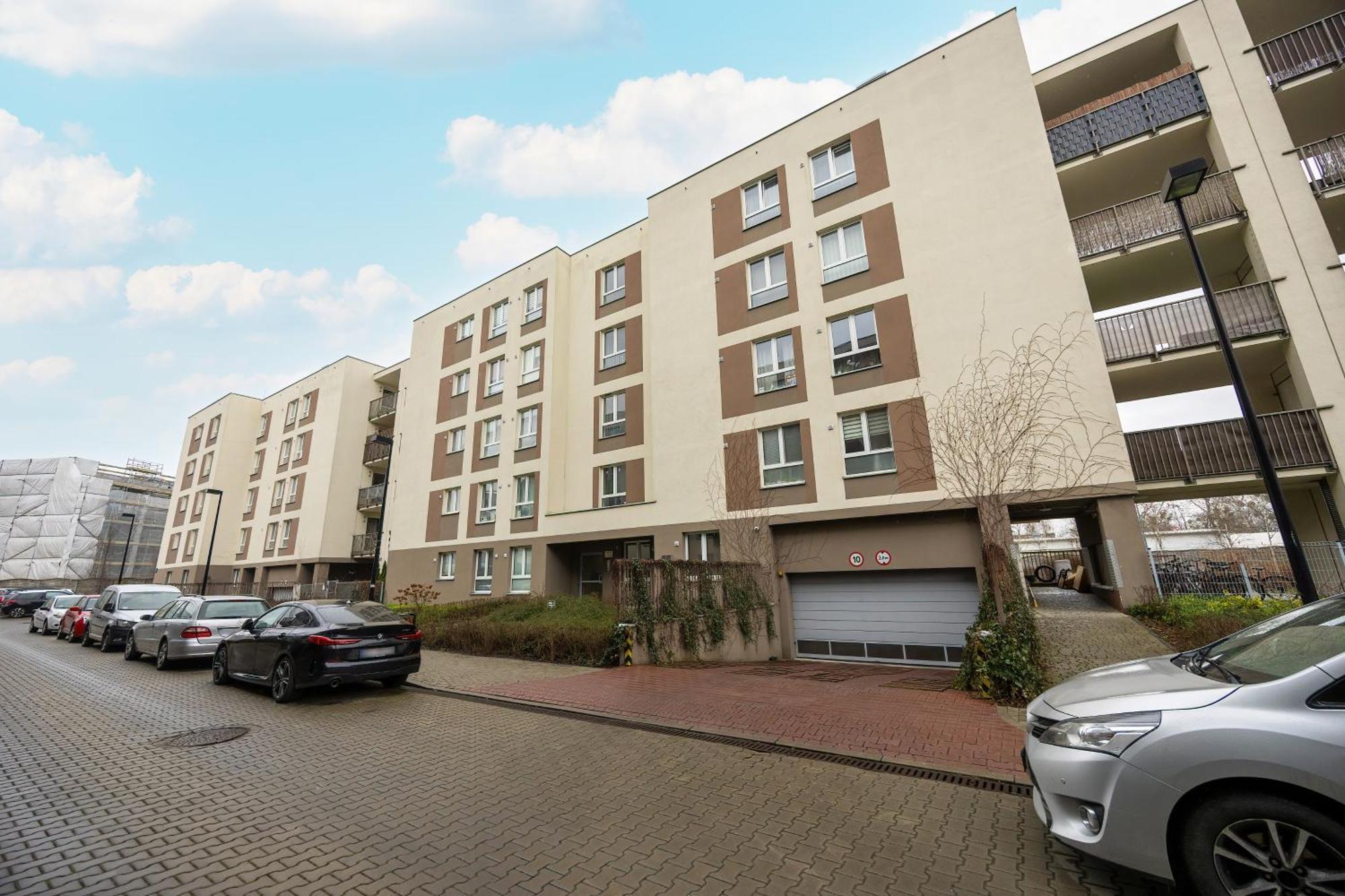 Apartment Rakowska Wlochy By Renters Warsaw