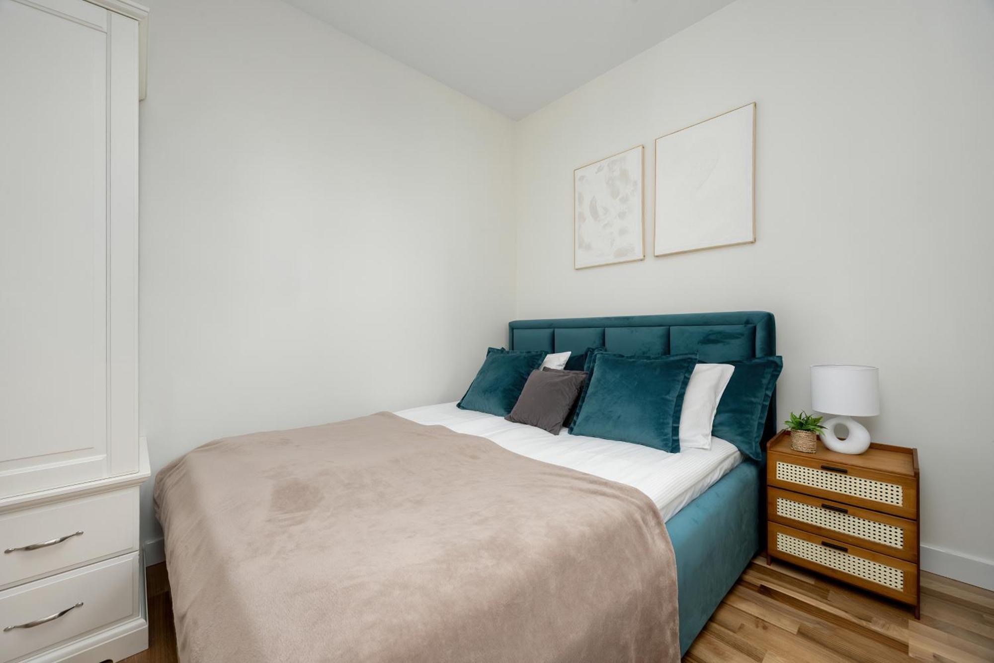 Apartment Rakowska Wlochy By Renters